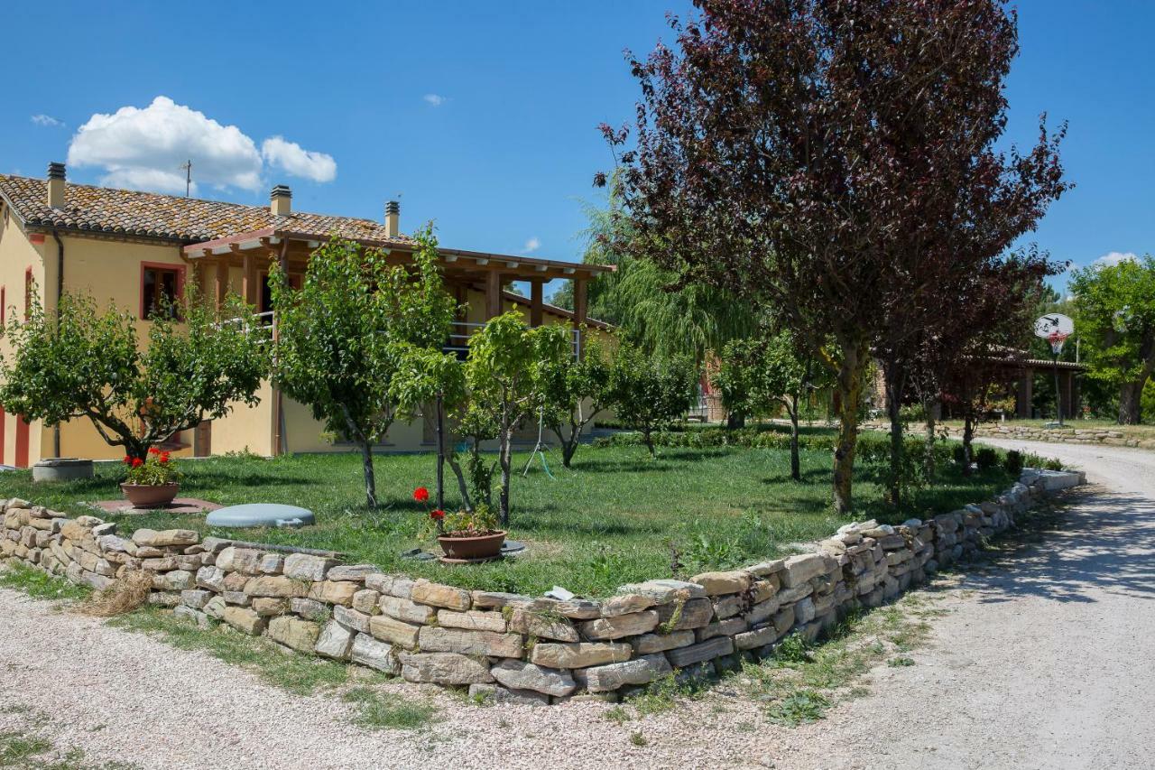 Agriturismo le Capannacce Urbania Esterno foto